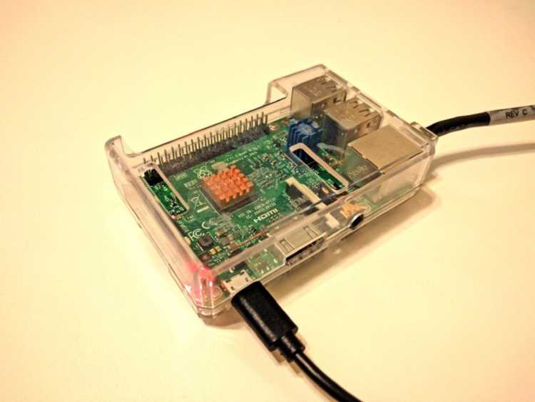 Raspberry Pi A raspberry pi device inside a clear case